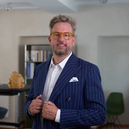 Portrait von Carsten R. Streb